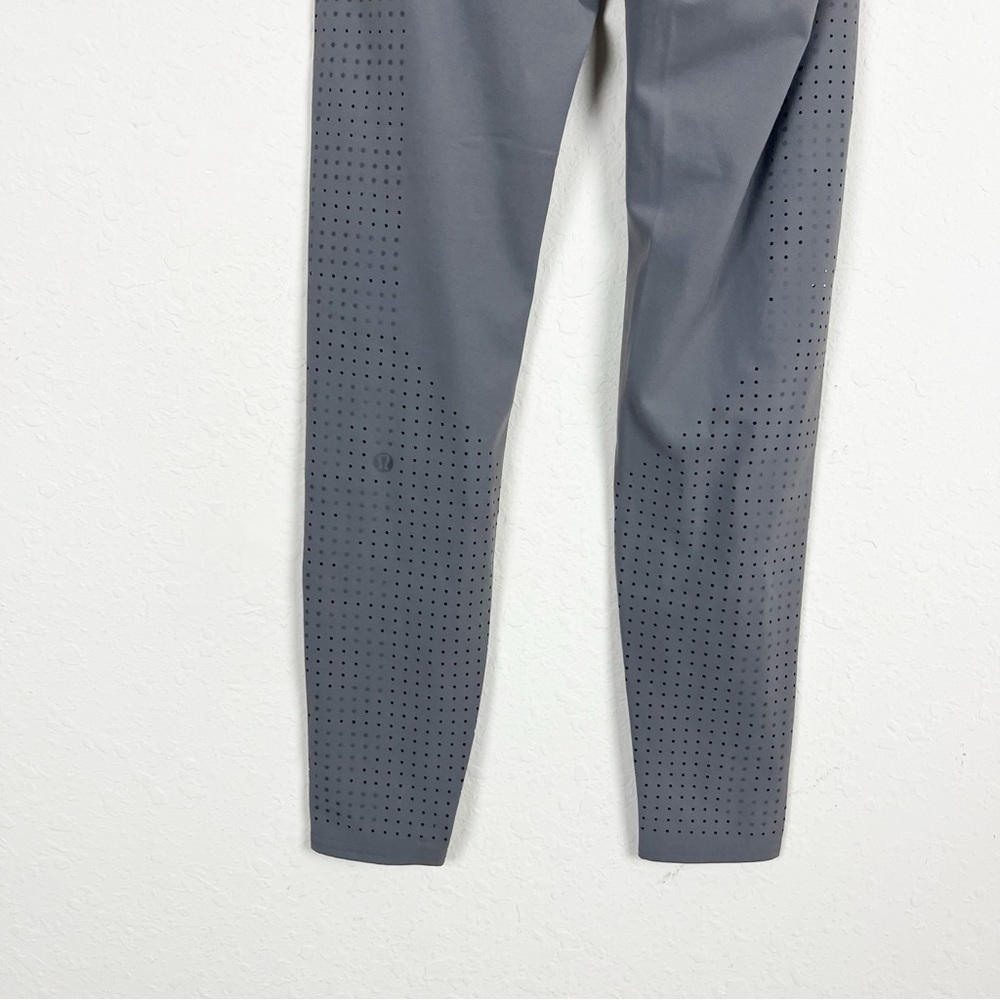 Lululemon Ride & Reflect Soulcycle Tight Size 6 - Picture 5 of 7
